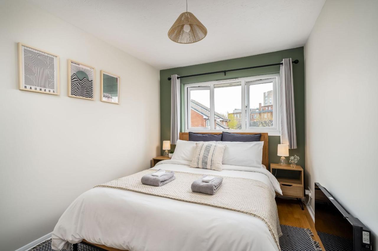 Homely And Stylish Bermondsey Apartment With Parking Лондон Екстериор снимка
